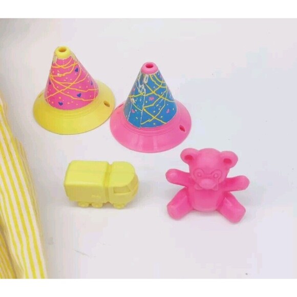 Vintage 1986 The Heart Family Suprise Party Deluxe Set #2383  Dad Mom Kids Dolls - Picture 5 of 16